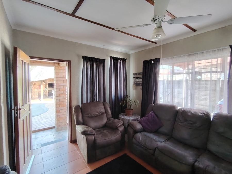 3 Bedroom Property for Sale in Bodorp North West